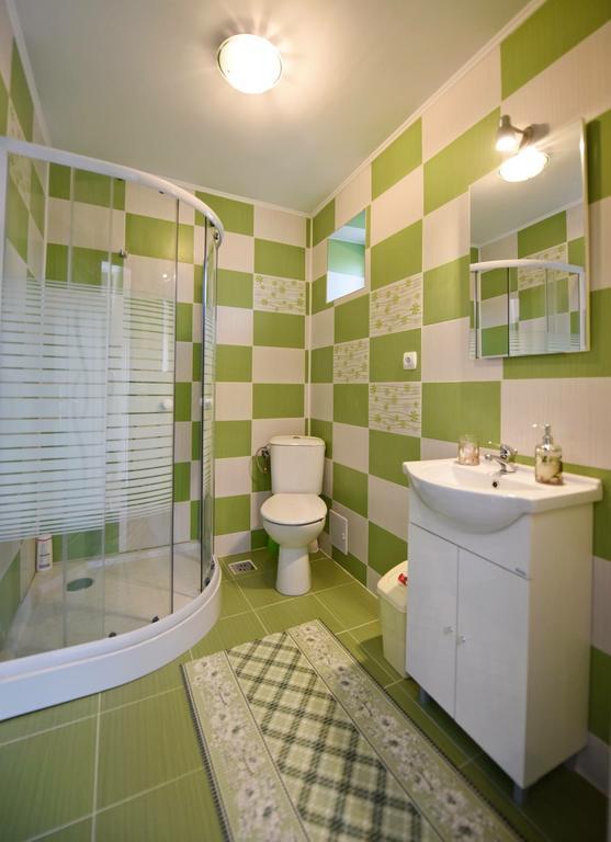 Casa Alexia Hotel Hateg Bagian luar foto